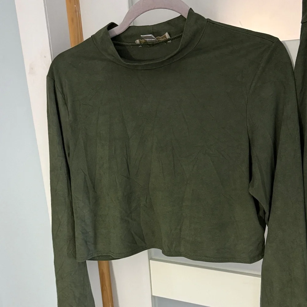 Nicki Minaj Olive Green Midi Skirt Set - Picture 3 of 10